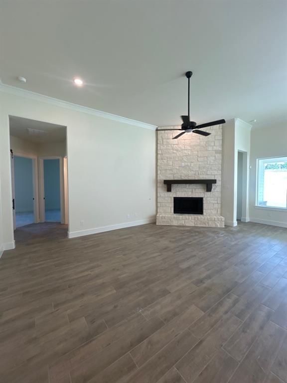 1004 Perrin Lane