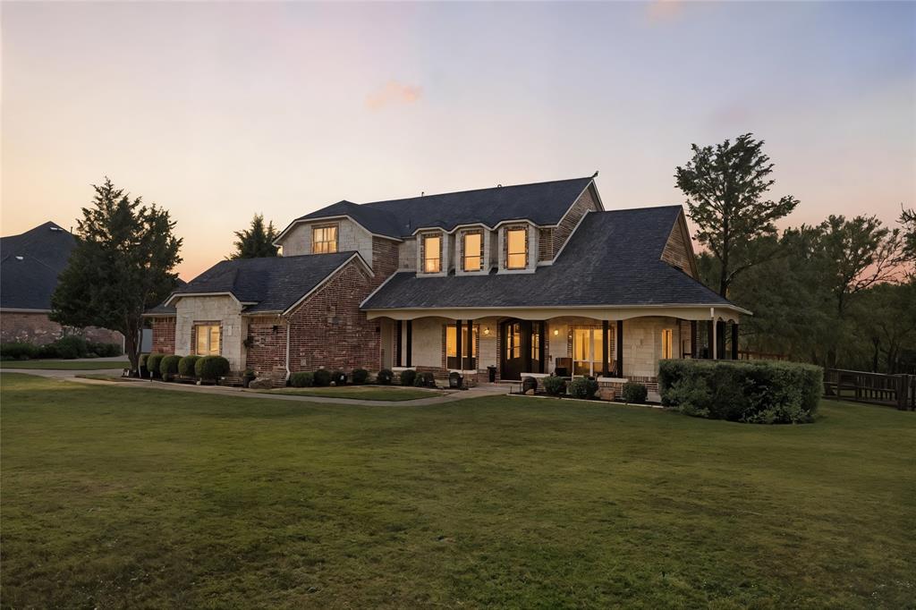 459 Lakeview Boulevard