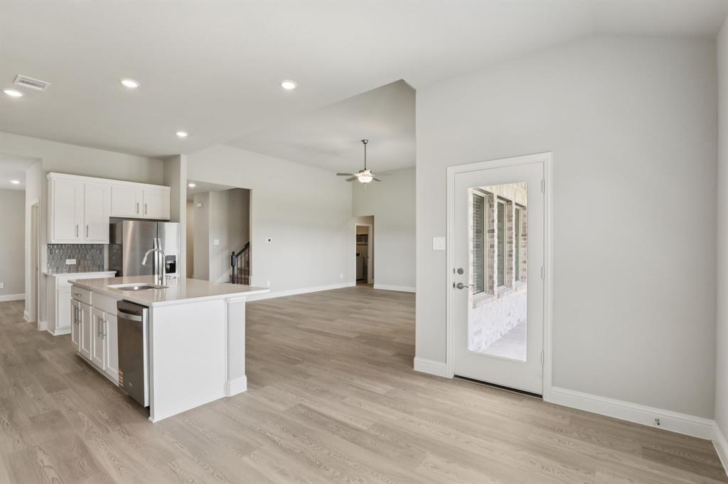 Lakehaven - Residential