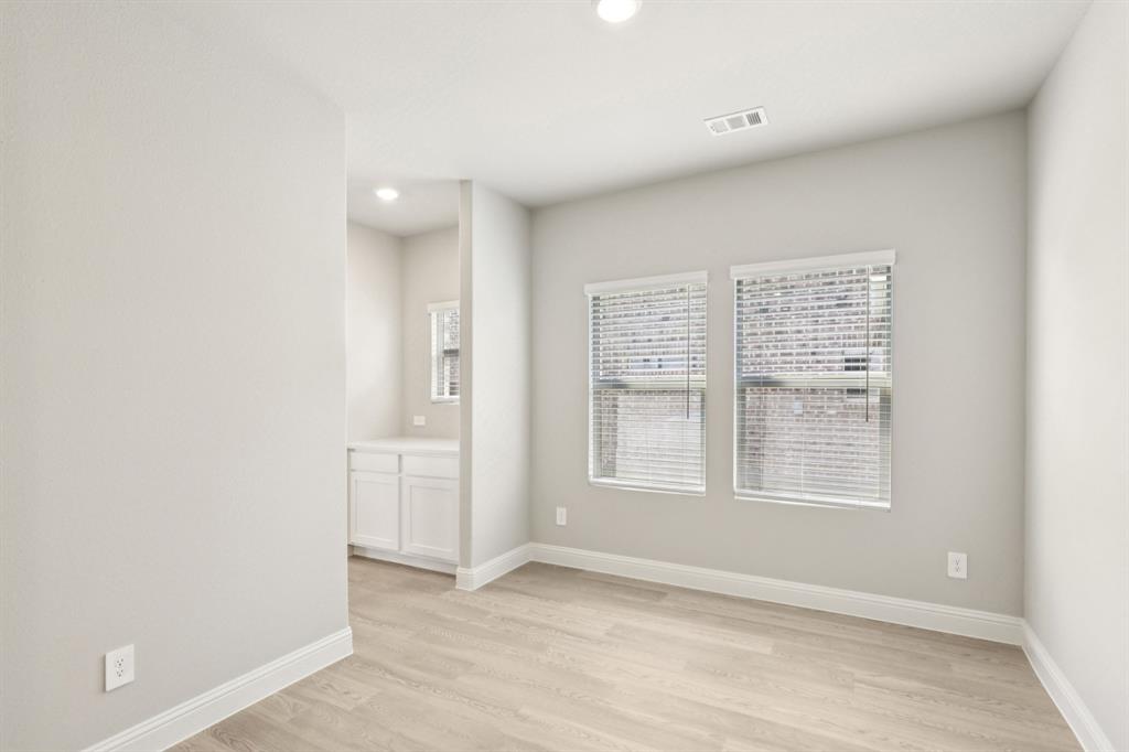 Lakehaven - Residential