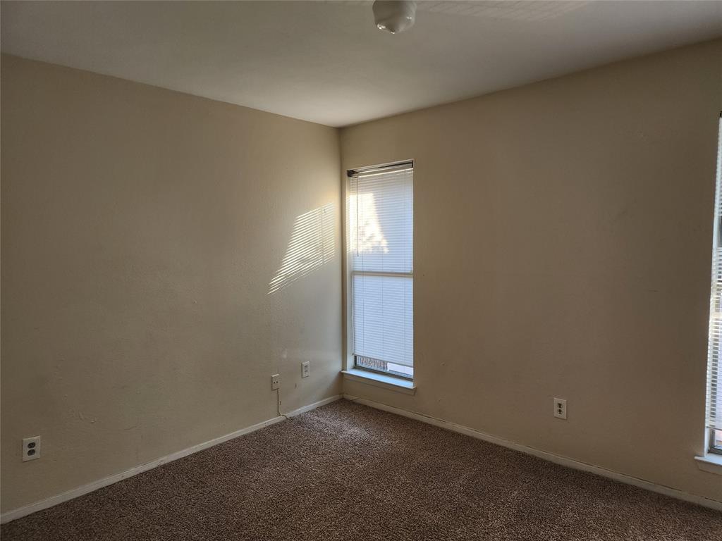 Garrett Park Condo - Residential Lease