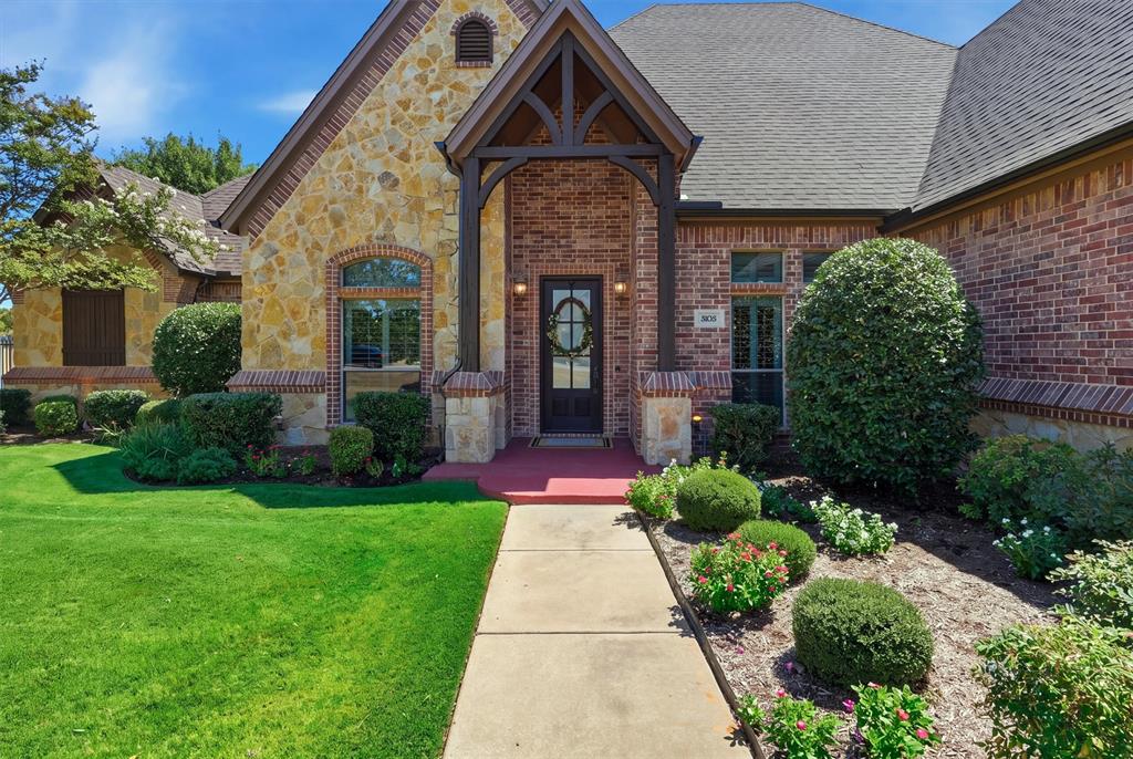 3832 Eagles Nest Trail
