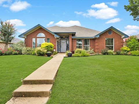 806 Red Oak Drive Lewisville TX 75067