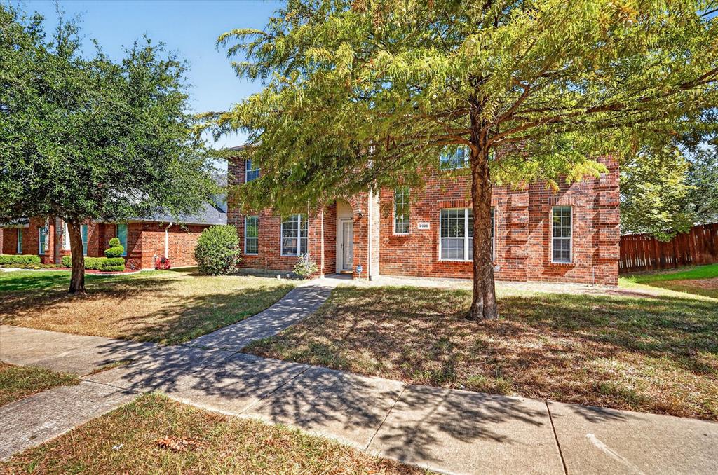 2828 Clear Creek Drive
