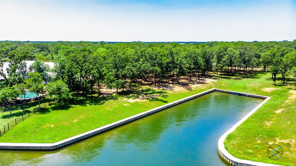 Pinnacle Club - Land