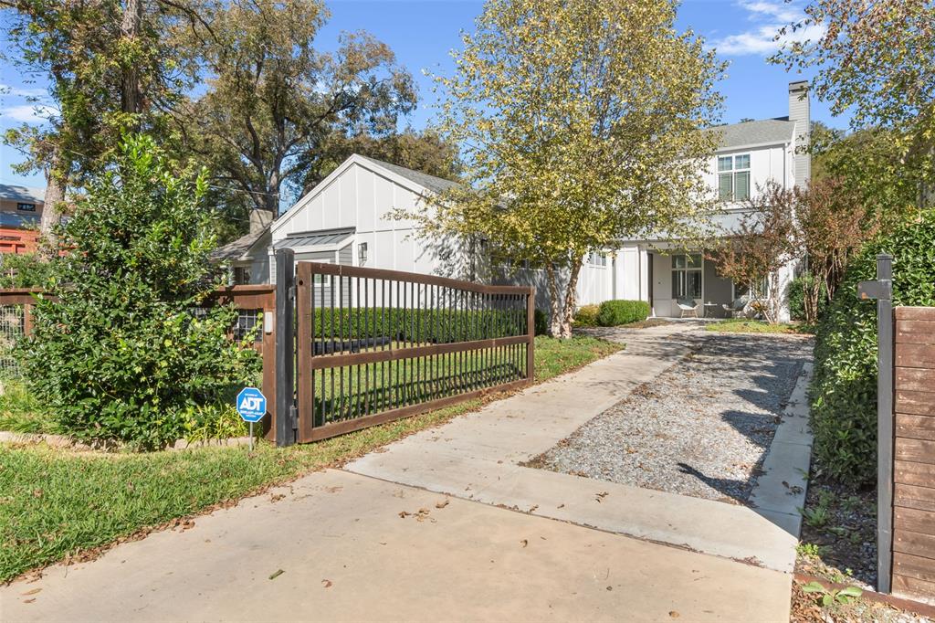2014 Lakeland Drive