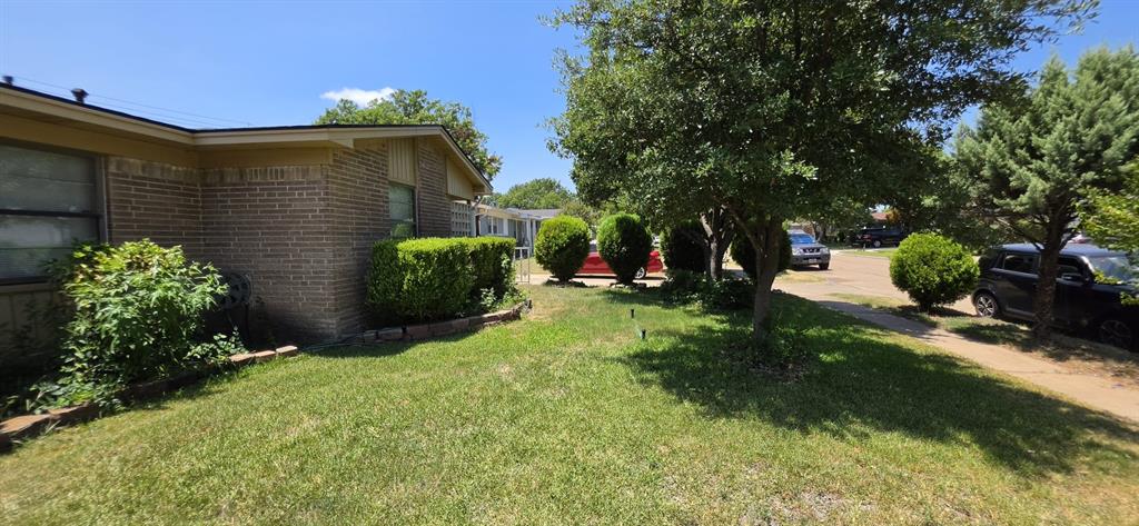 4302 Longleaf Drive