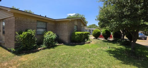 Photo of 4302 Longleaf Drive, Garland, TX 75042 (MLS # 21341307)
