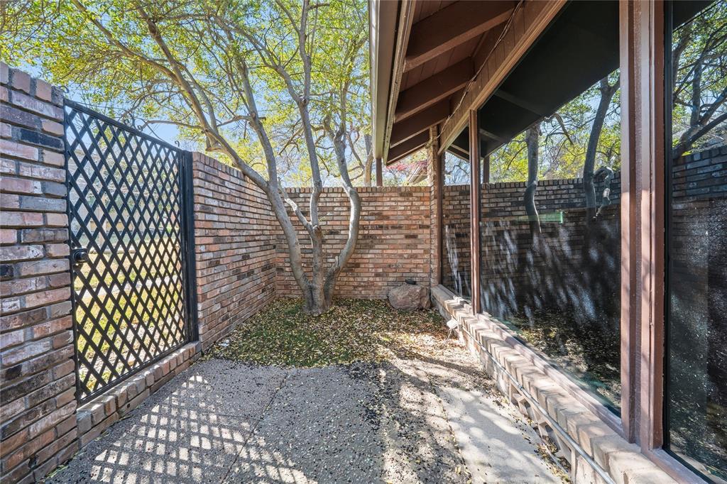 Highland Park Twnhms - Residential