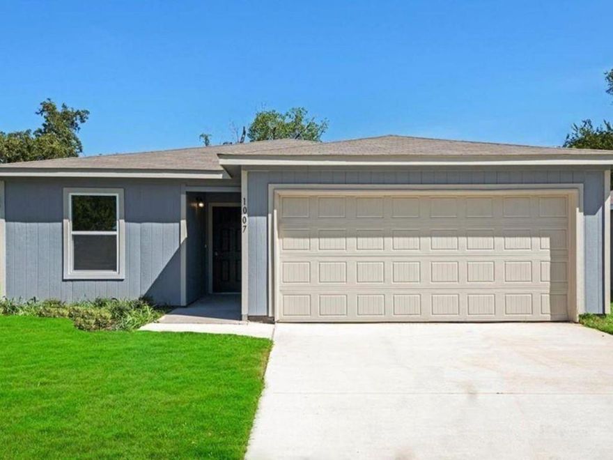 Check out this newer-constructed 3-bedroom, 2-bathroom, 2-car garage home in a quiet neighborhood among some other newer homes, less than 2 miles from downtown Waco. Offering effortless maintenance and modern living, this property boasts a spacious interior with natural light. The kitchen stands as the centerpiece of the open concept, flowing into a welcoming dining and living space perfect for entertaining. Outside, the expansive backyard beckons, providing ample room for relaxation in the expansive yard (please note it is not fenced). 

The city's new trail system (connecting downtown Waco to China Spring and McGregor) is being constructed within view of this property. Ideal access for walks and leisure!

Experience the epitome of comfort in this charming conveniently located home. Contact us today to schedule a viewing and secure your spot in this sweet home!

Qualifications:
Income must be 2.5x monthly rent
Tenant must have good references
Tenant can't have evictions
Tenant must pass credit requirement
Tenant must pass background check
Occupancy limit
No smoker requirement
Tenant pays utilities and is expected to reasonably maintain the property.
12 or 18 month lease terms available.