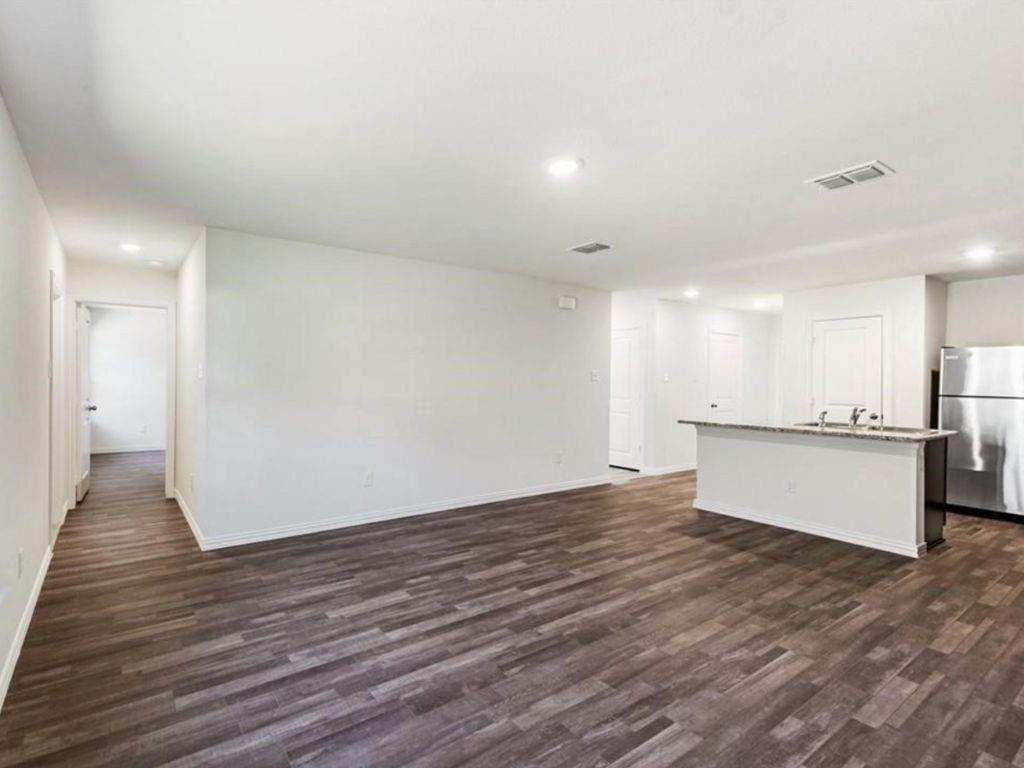 Central Villa - Residential Lease