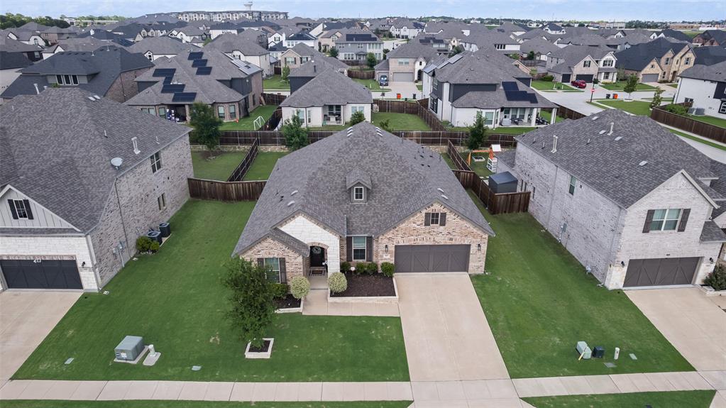 307 Lake Forest Trail