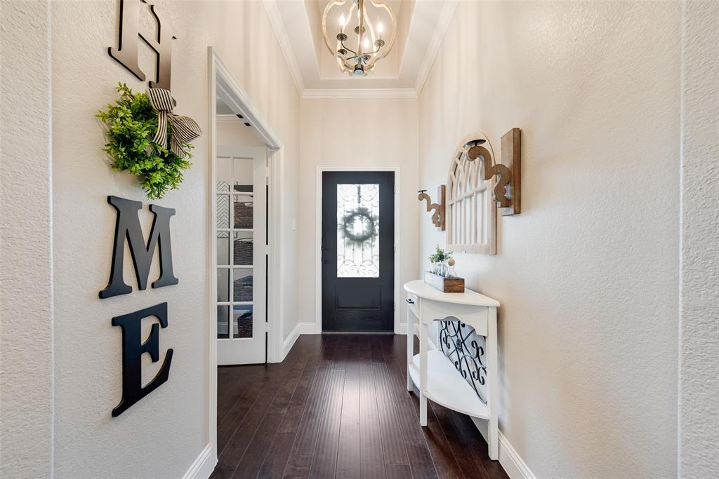 307 Lake Forest Trail