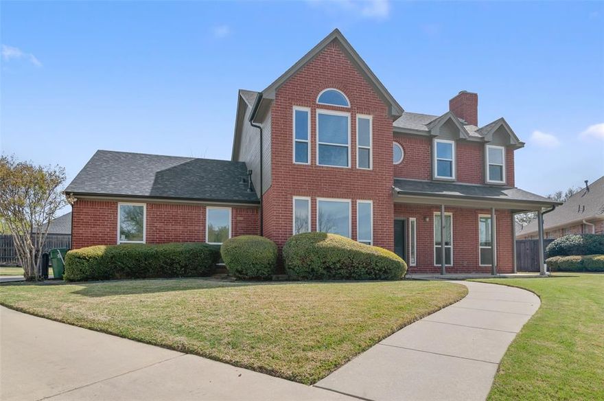 Don't miss out on this beautiful, recently updated brick home in Hurst.  The open kitchen features brand new flooring, hardwood cabinets and beautiful granite with lots of counter and storage space.  The kitchen has an accompanying dining area with large windows allowing in plenty of natural light.  The living room is massive with two ceiling fans and wood burning fireplace.  Upstairs will find 3 bedrooms, all with brand new carpeting.  The primary bedroom is huge and the en-suite primary bathroom has granite counter and custom tile shower.  Located on a cul-de-sac in the highly desirable Birdville school district, this house is located just minutes from the Cotton Belt Trail, Colleyville Nature Center, Echo Hills Park, shopping, dining, NRH TEXRail Station, and DFW Airport.