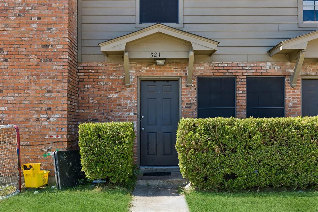321 Cambridge Drive
