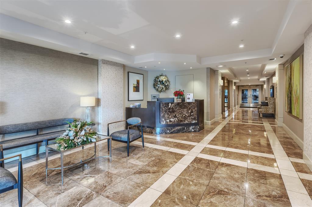 3225 Turtle Creek Boulevard 716