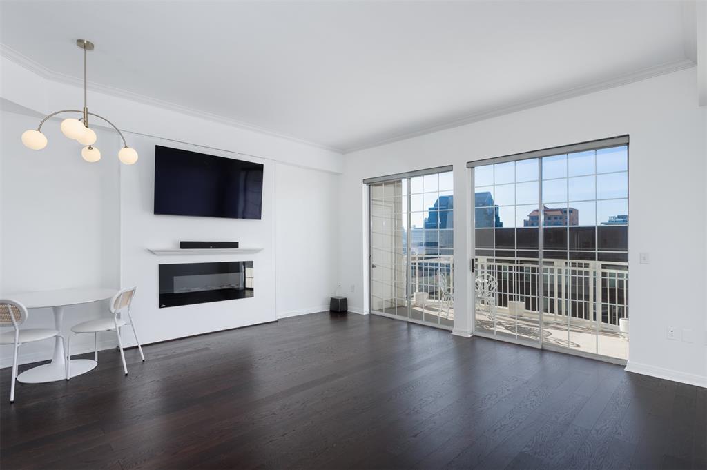 Renaissance On Turtle Creek Condo - Residential