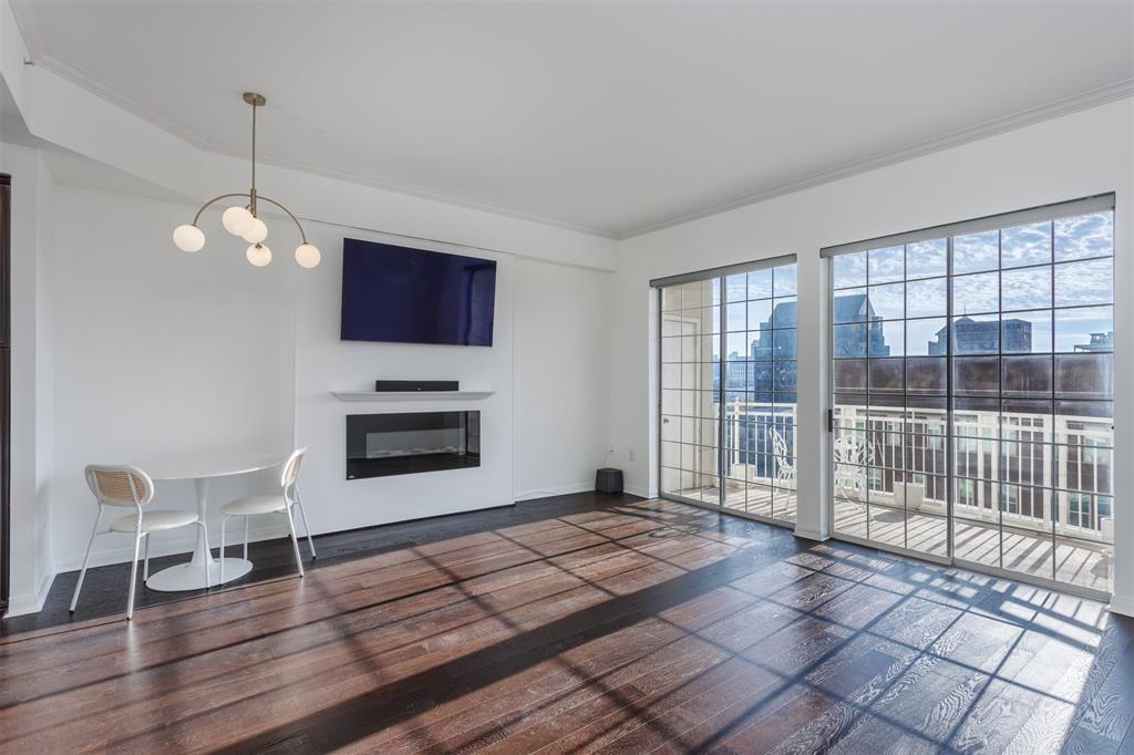 Renaissance On Turtle Creek Condo - Residential