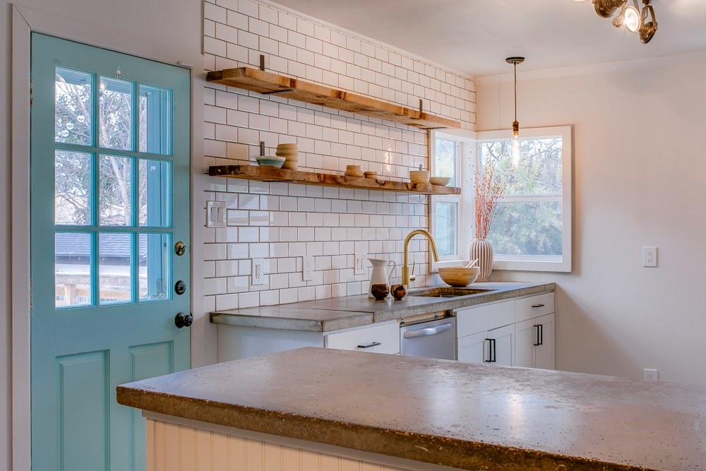 Cresta Blanca Add - Residential