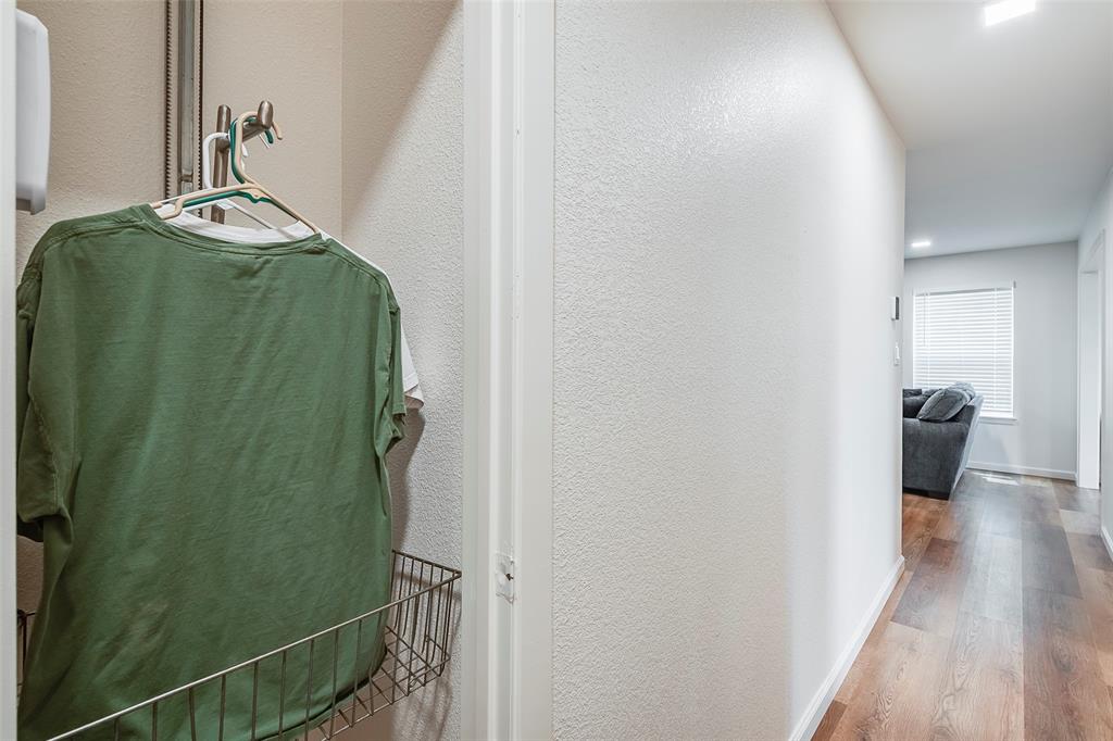 Granbury, Texas 76048, United States, 3 Bedrooms Bedrooms, ,2 BathroomsBathrooms,Residential,Active,127032