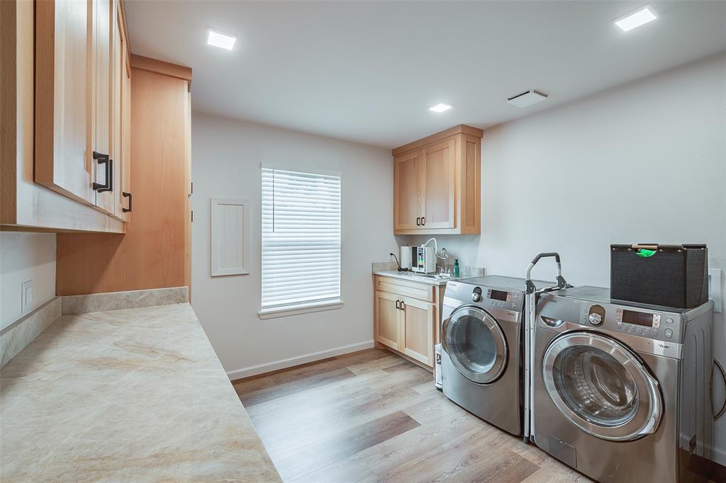 Granbury, Texas 76048, United States, 3 Bedrooms Bedrooms, ,2 BathroomsBathrooms,Residential,Active,127032