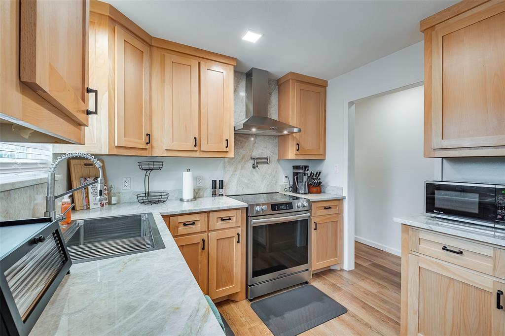 Granbury, Texas 76048, United States, 3 Bedrooms Bedrooms, ,2 BathroomsBathrooms,Residential,Active,127032