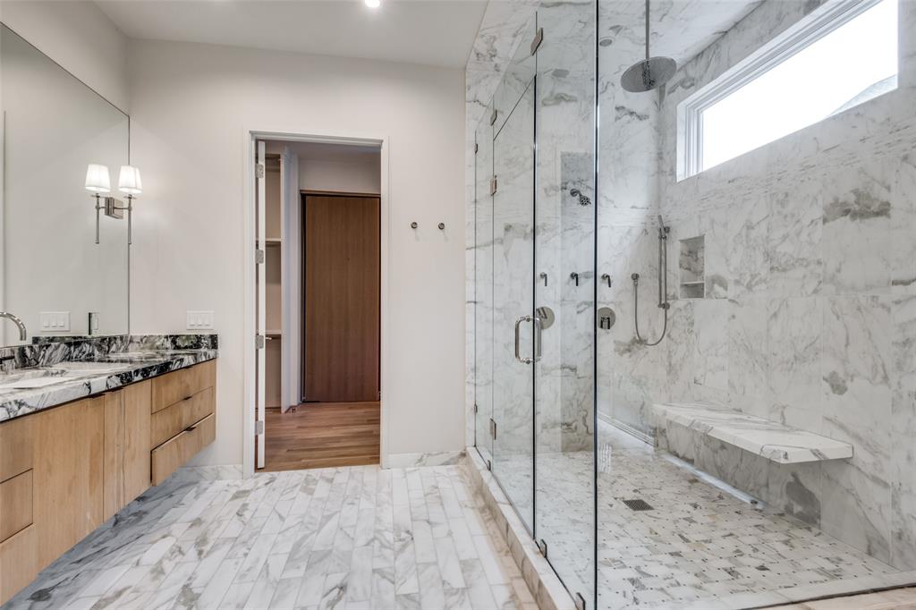 Royal Crest 05 - Residential