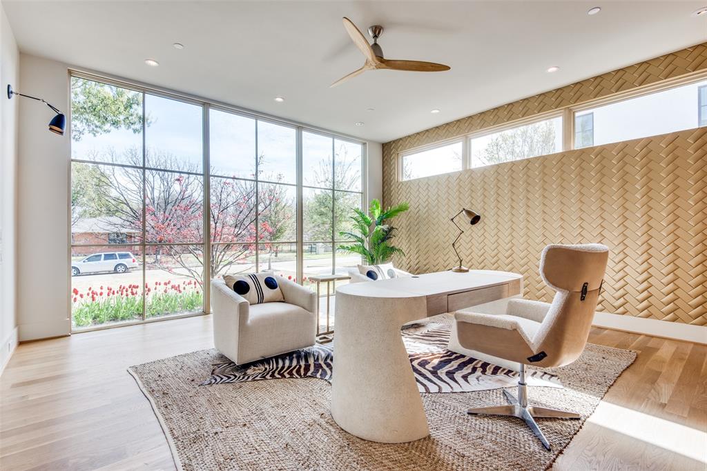 Royal Crest 05 - Residential