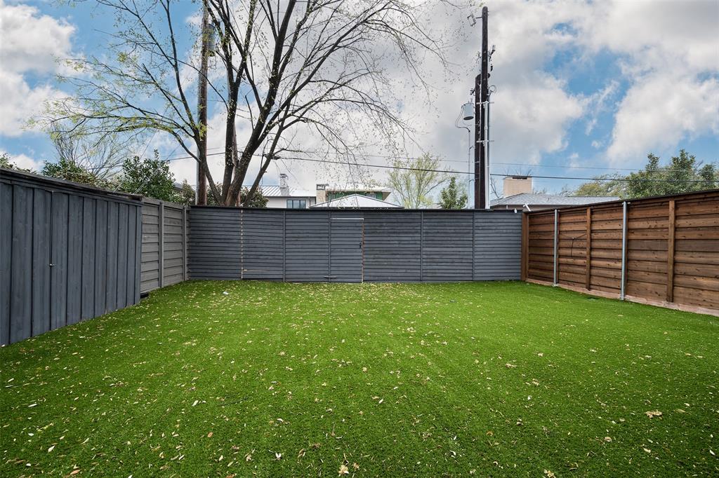 Royal Crest 05 - Residential