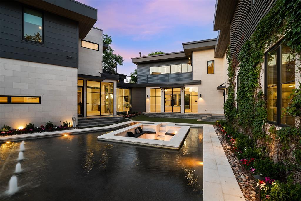 Royal Crest 05 - Residential