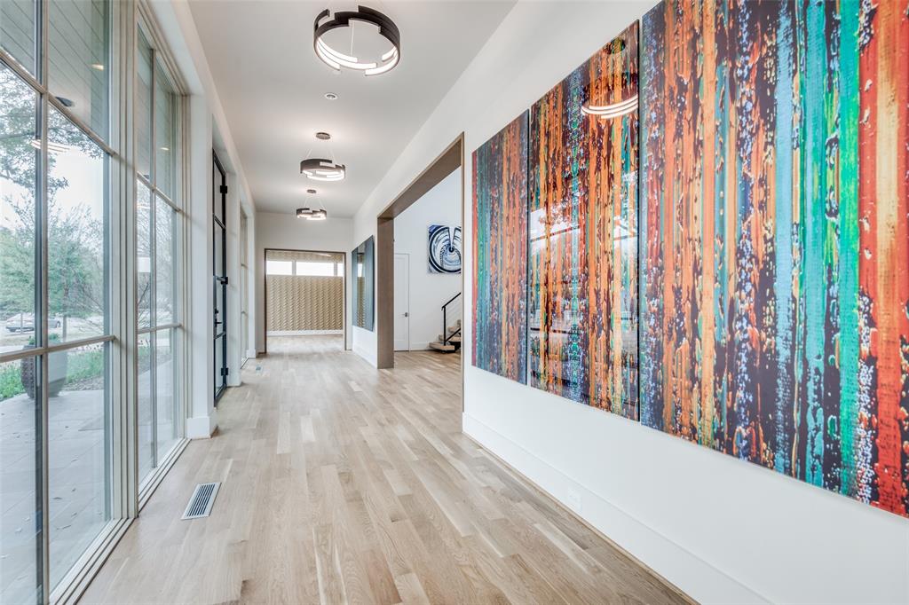 Royal Crest 05 - Residential