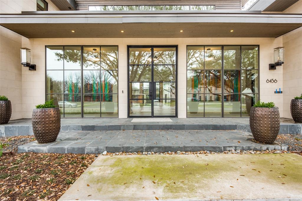 Royal Crest 05 - Residential