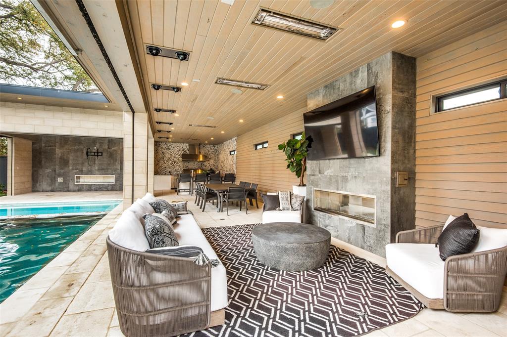 Royal Crest 05 - Residential