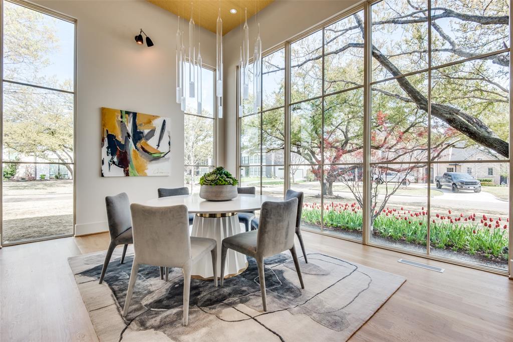 Royal Crest 05 - Residential