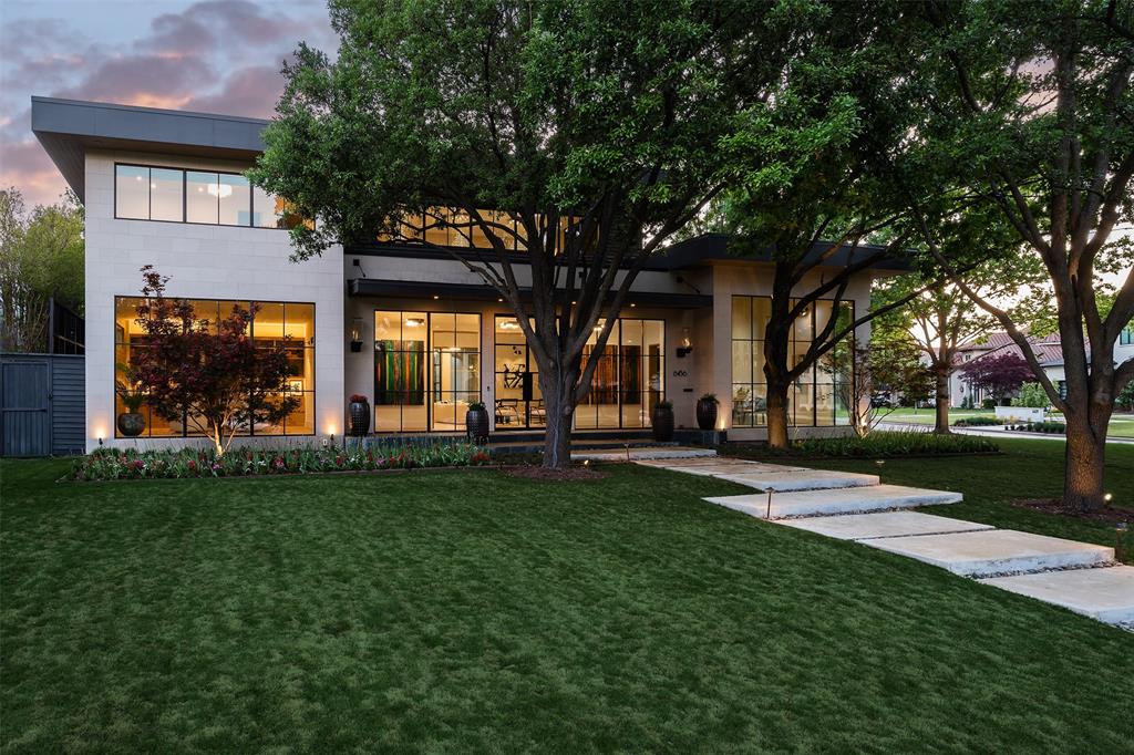 Royal Crest 05 - Residential