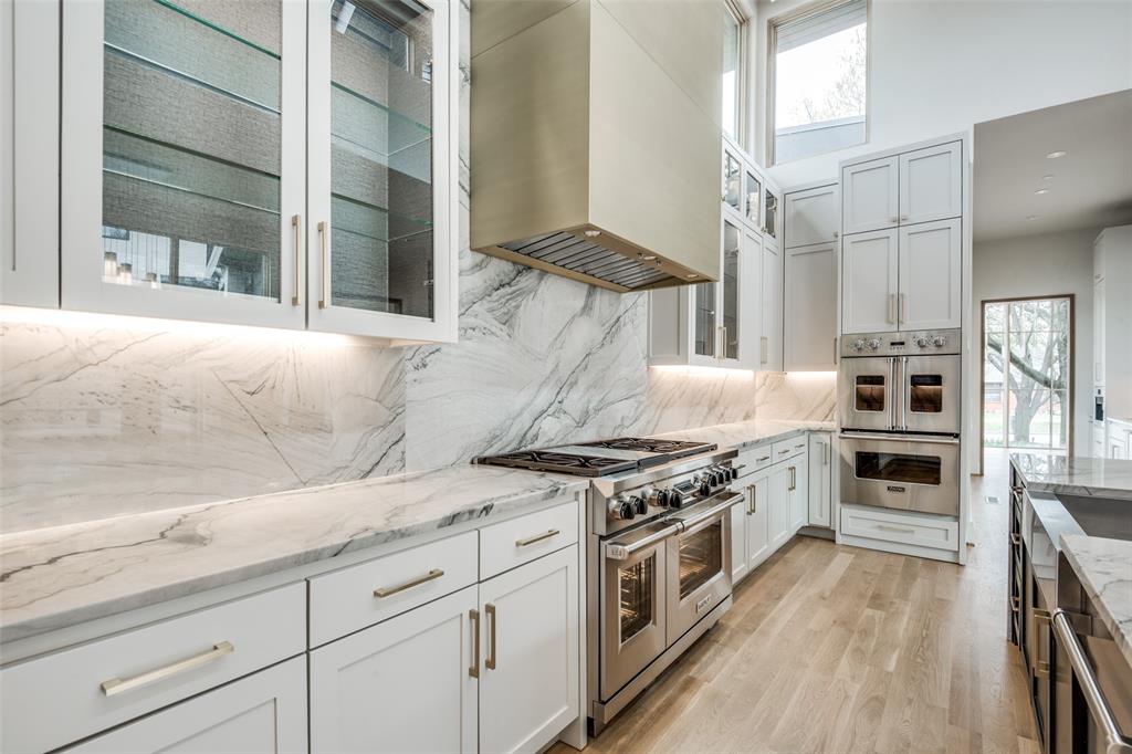 Royal Crest 05 - Residential