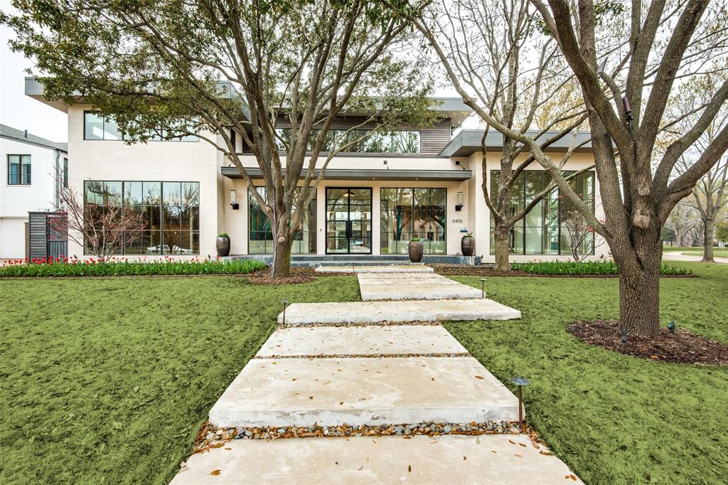 Royal Crest 05 - Residential