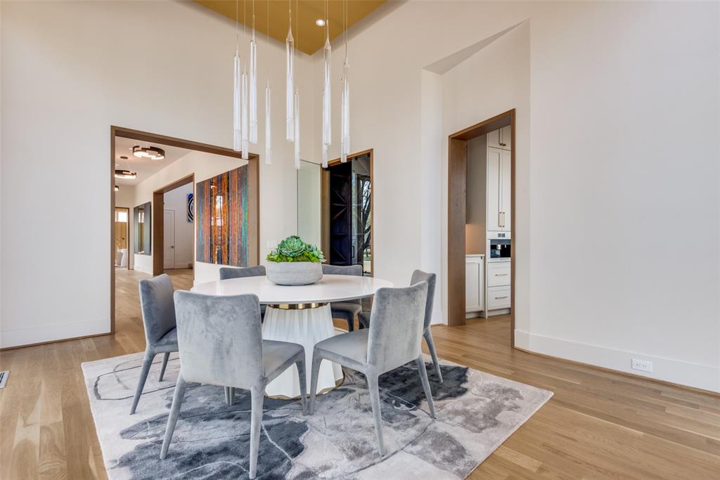 Royal Crest 05 - Residential