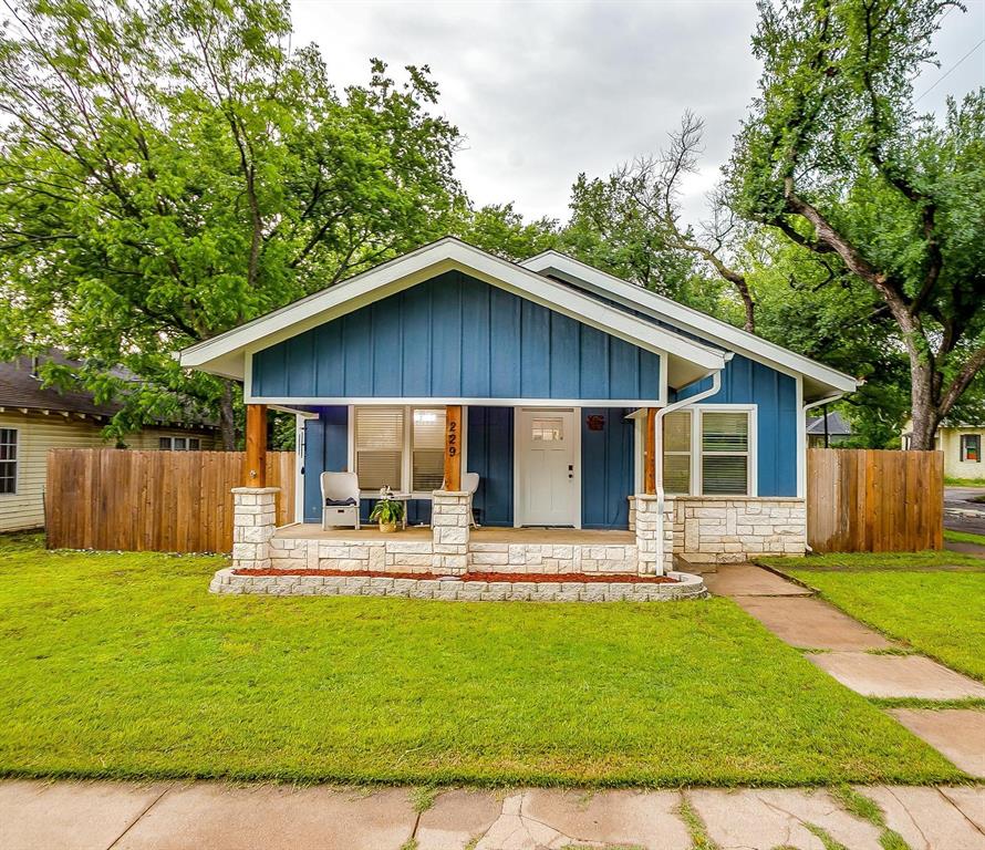 MLS: 20925438