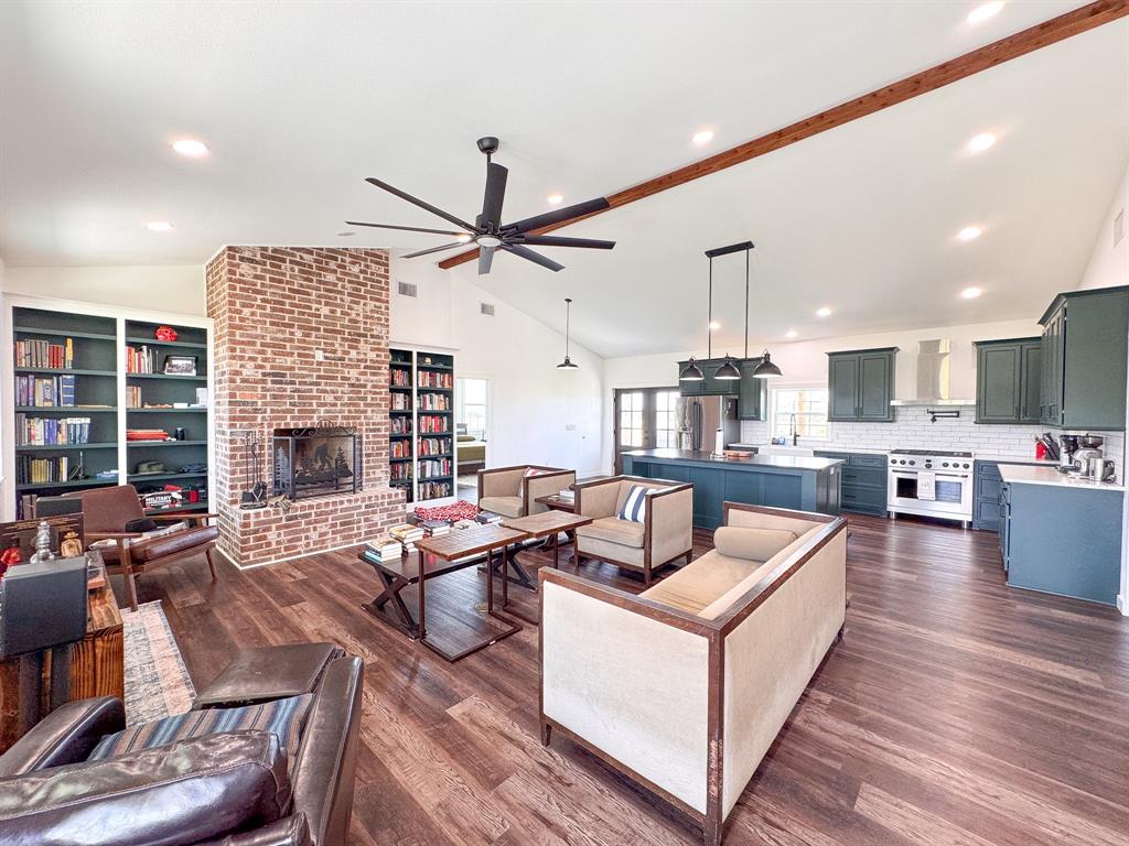 Twisted Crk Ranch Sub - Farm