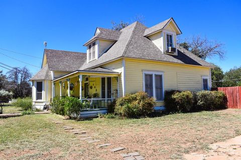 A home in Brady