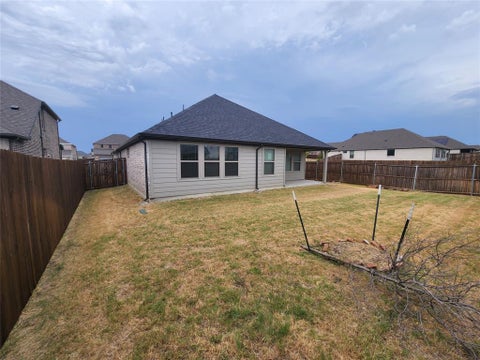 Tiny photo for 621 Maple Leaf Way, Princeton, TX 75407 (MLS # 21396995)