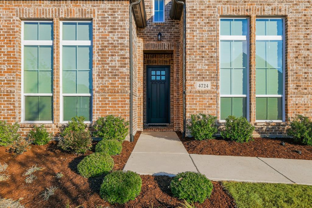 4724 Gentle Glen Drive