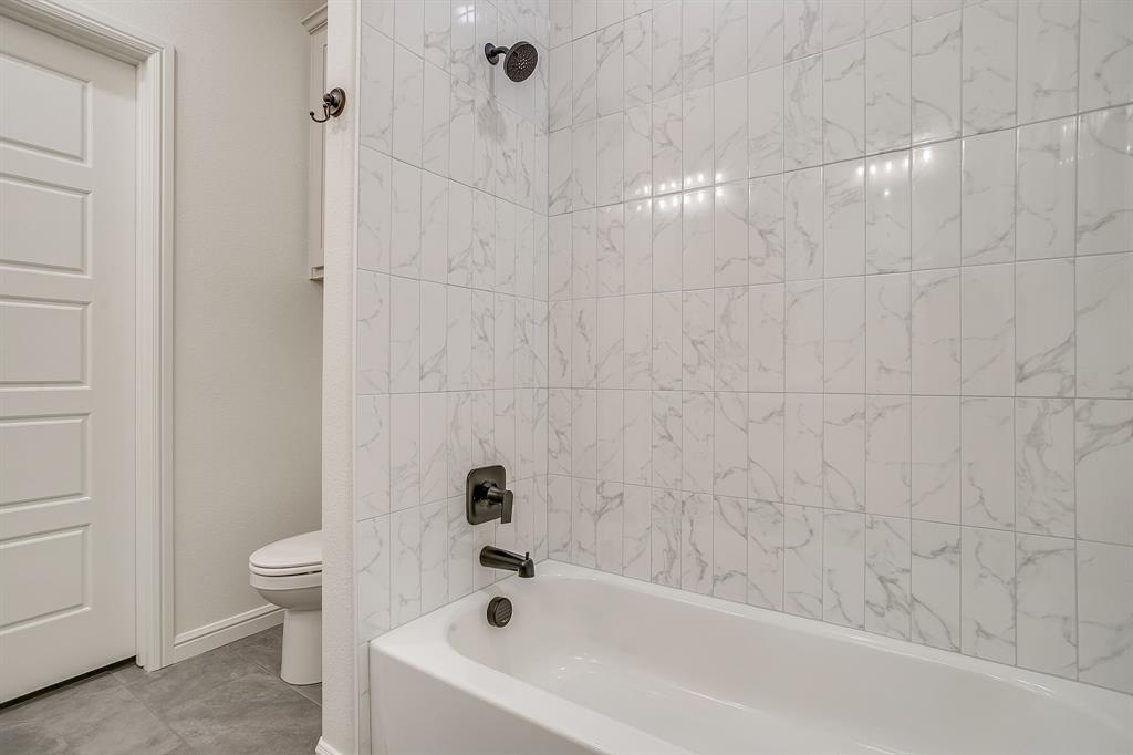 1307 Woodmere Trail
