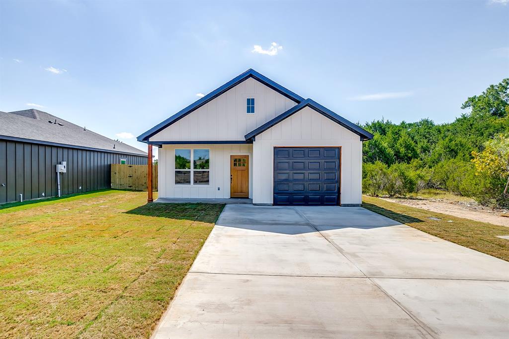 1307 Woodmere Trail