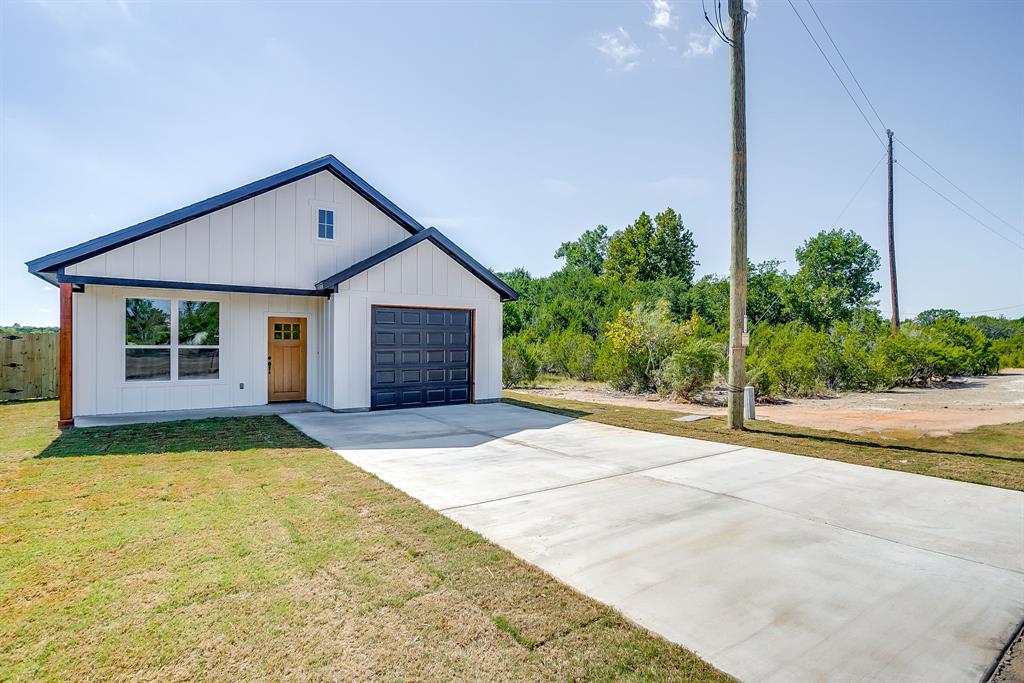1307 Woodmere Trail