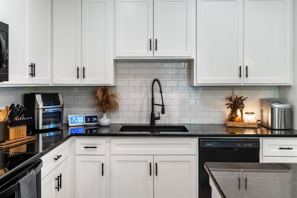 Orig Town Of Quinlan - Residential