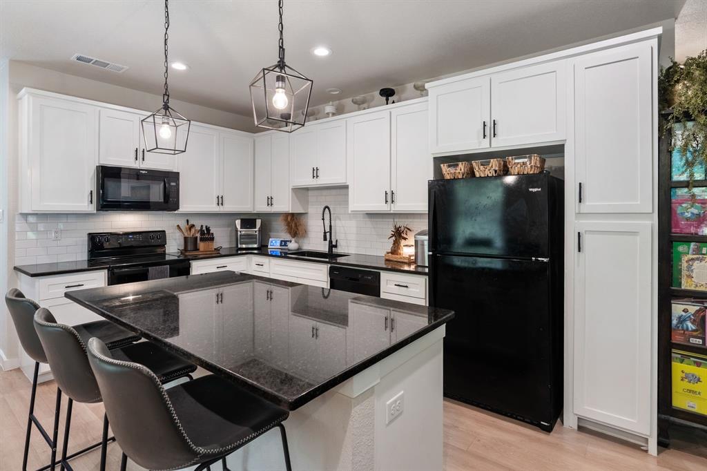 Orig Town Of Quinlan - Residential