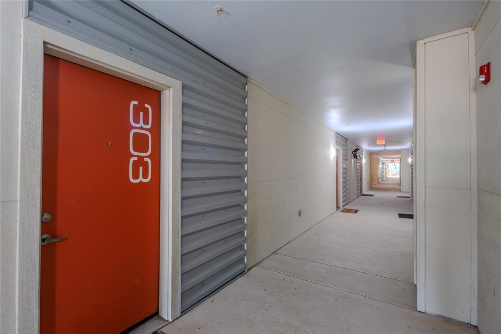 Buzz Condo - Residential