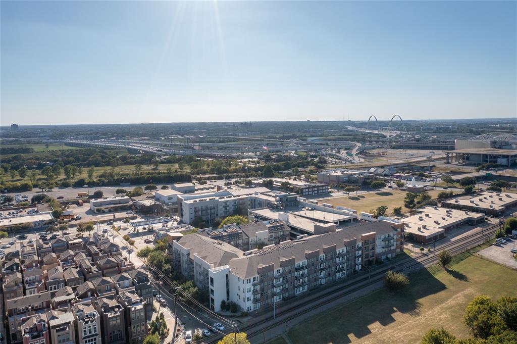 Buzz Condo - Residential